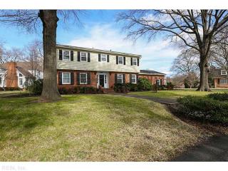 1482 Holly Point Rd, Norfolk, VA 23509-1213