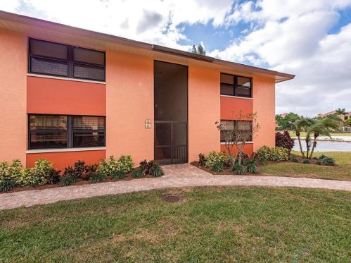 1528 Mainsail Dr, Naples FL  34114-8854 exterior