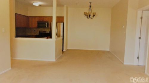 927 Del Negro Ct, South Plainfield NJ  07080-2348 exterior