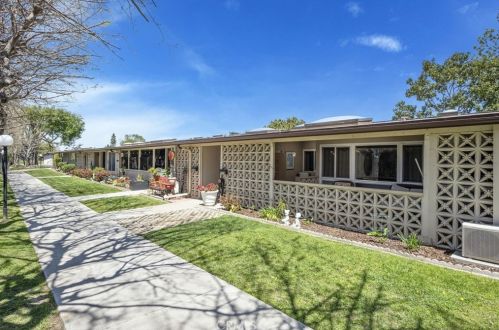 13361 El Dorado Dr, Seal Beach CA  90740-3522 exterior