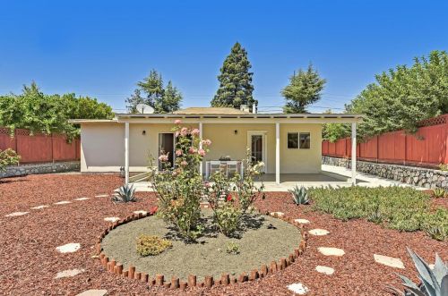 3444 Spring St, Redwood City CA  94063-4219 exterior