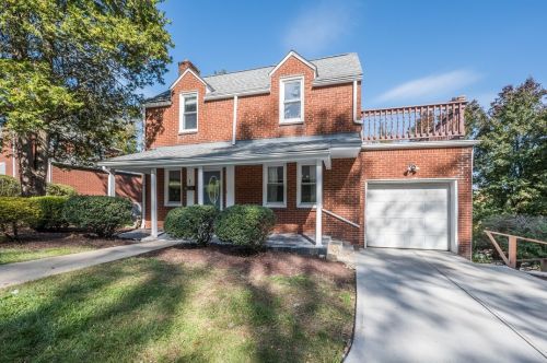 2 Patton Dr, Pittsburgh, PA 15241-1359