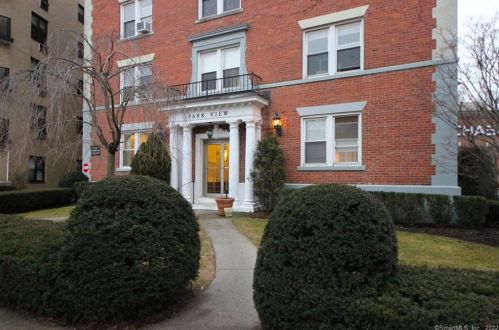 53 Prospect St, Stamford CT  06901-1724 exterior