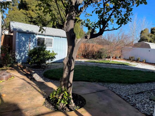1325 136th Ave, San Leandro CA  94578-2549 exterior