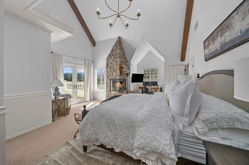 41664 Camino Del Vino, Temecula CA  92592-8439 exterior