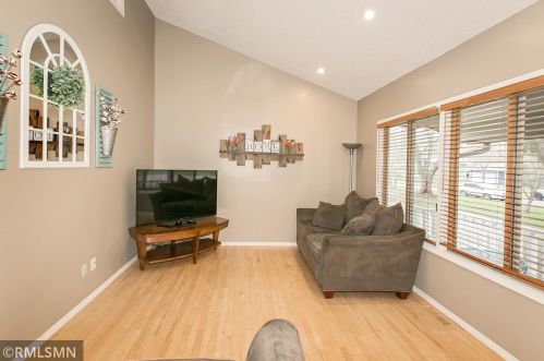 7167 Peterson Trl, Lino Lakes MN  55038-8719 exterior