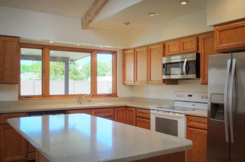 8750 7th Ave, Phoenix AZ 85007-1703 exterior