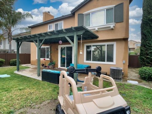 33358 Embassy Ave, Temecula CA  92592-1320 exterior