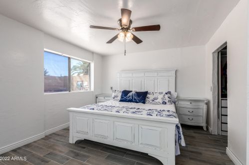 4913 Acoma Dr, Glendale AZ  85306-3828 exterior