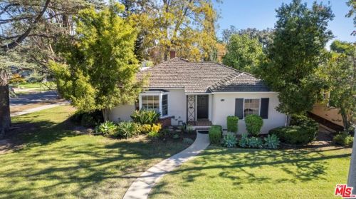 3888 Brayton Ave, Long Beach, CA 90807-4225