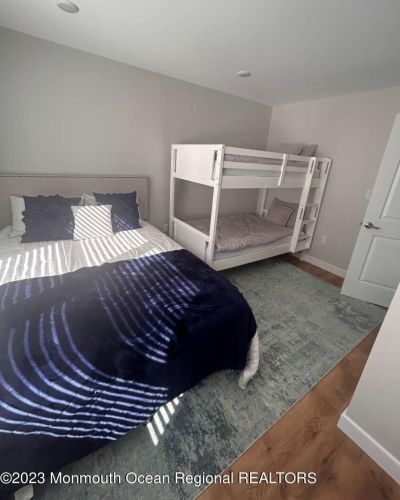 5 Fort Ave, Pelican Island NJ  08751-1512 exterior