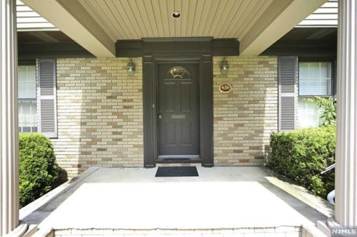 436 Cape May St, Englewood, NJ 07631-4721