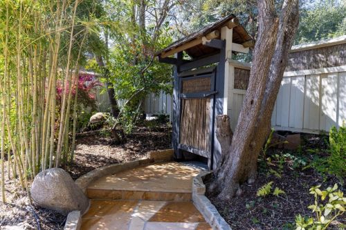 2000 Los Olivos Rd, Santa Rosa CA  95404-2018 exterior