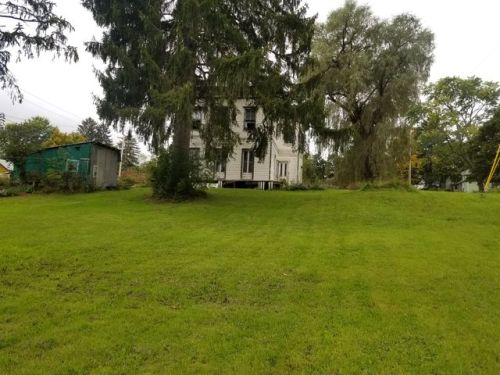 635 Enders Ave, Bramanville, NY 12092-2919