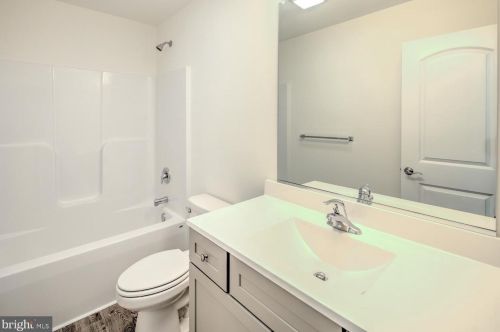 111 Mourning Dove Ln, Dover DE  19901-9322 exterior