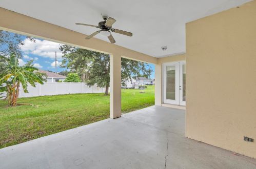 2342 Cooper Ln, Fort Pierce FL  34984-5056 exterior