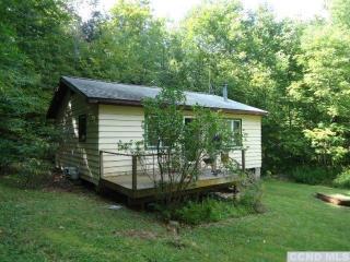 853 Mountain Rd, Gilboa, NY 12076-3109