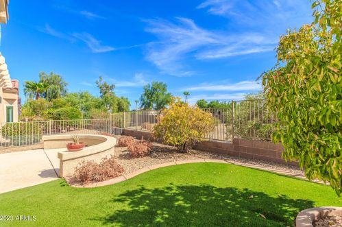 16461 Rock Springs Ln, Sun City, AZ 85374-6439