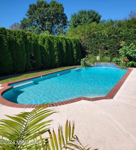 762 Adelphia Rd, East Freehold NJ 07728-8823 exterior