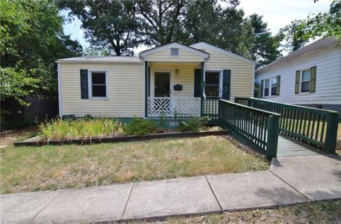 1015 Lexington Ave, Greensboro, NC 27403-2923