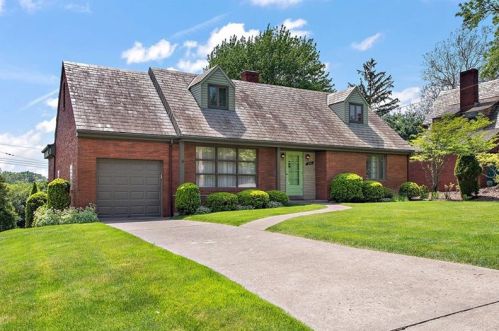2541 Greenboro Ln, Pittsburgh, PA 15220-4043