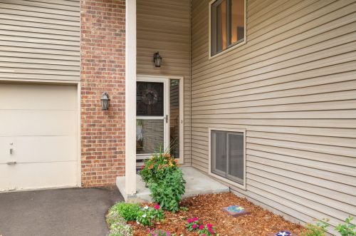 361 Ely St, Minneapolis, MN 55432-1724