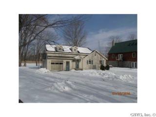 63 Shady Elm Dr, Schroeppel, NY 13135-3323