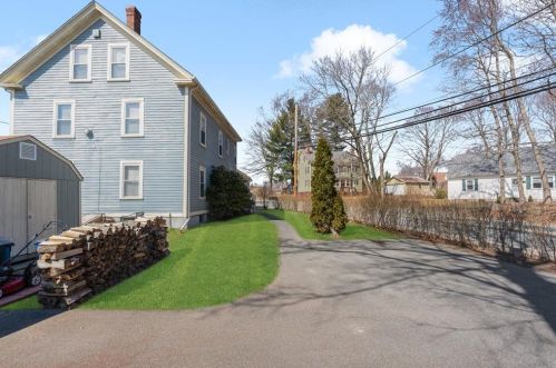 270 Chapel St, Lincoln, RI 02865-2152