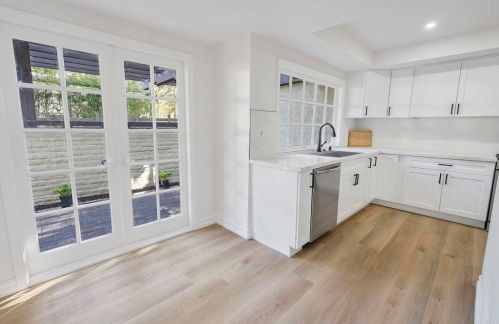 18 Sycamore Ln, Palos Verdes Estates, CA 90274-3422
