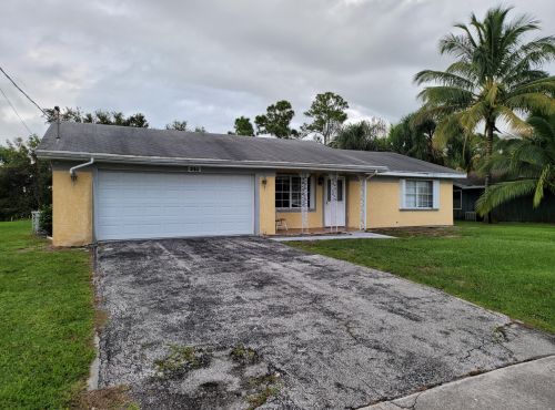 253 Verada Ave, Fort Pierce, FL 34983-2138