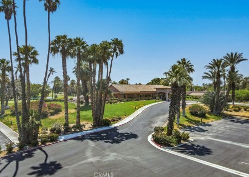 49527 Wayne St, Indio CA  92201-9752 exterior