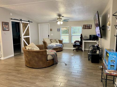 4215 Cindy Rd, Lakeland, FL 33810-5499