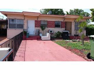 2474 11th St, Miami, FL 33135-4808