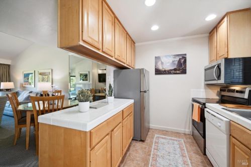 760 Cottage Dr, Fairfield CA  94558-1200 exterior