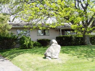 1013 Mitman Rd, Easton, PA 18040-8237