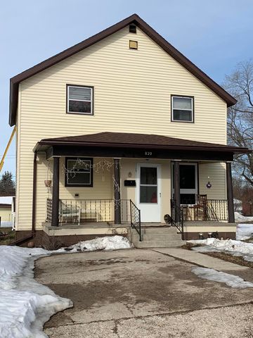 820 11th Ave, Jamestown ND  58401-4945 exterior