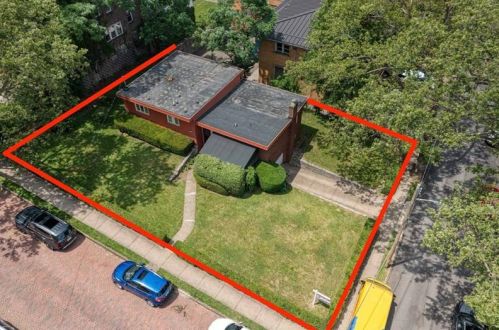 5859 Ferree St, Pittsburgh, PA 15217-1451