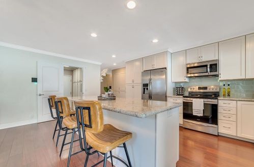 7180 Orchard Dr, Gilroy CA  95020-6307 exterior