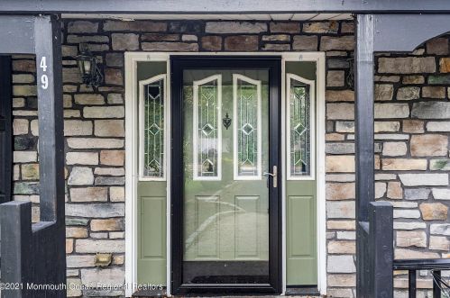 49 Cooks Bridge Rd, Jackson Twp NJ  08527-2523 exterior