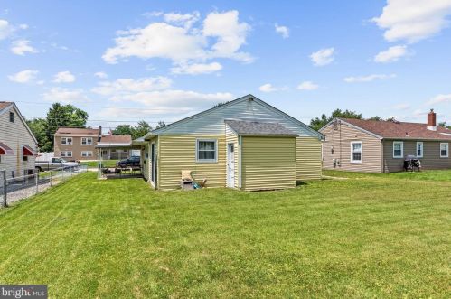424 Walnut Ave, Gloucester, NJ 08030-2245