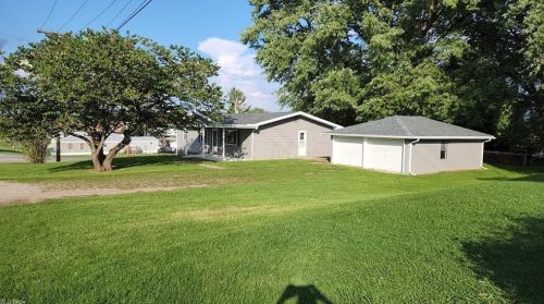 3460 Moxahala Park Rd, Zanesville OH  43701-9438 exterior