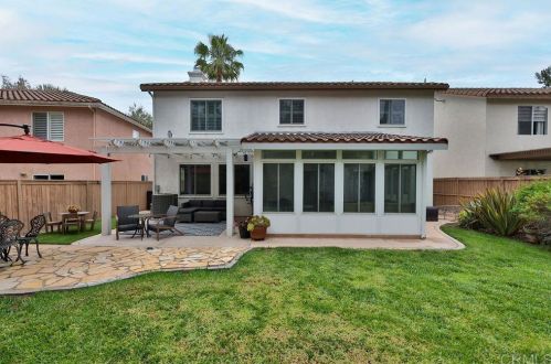 1326 Creekside Dr, Chula Vista CA 91915-2520 exterior