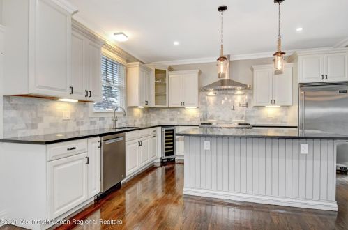 292 Spring St, Tinton Falls NJ 07701-2232 exterior