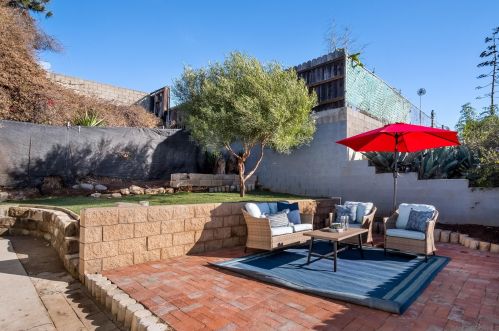 2031 Lanoitan Ave, National City CA  91950-6237 exterior