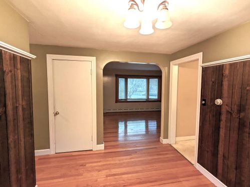 97 Wheeler Ave, Salem NH  03079-3494 exterior