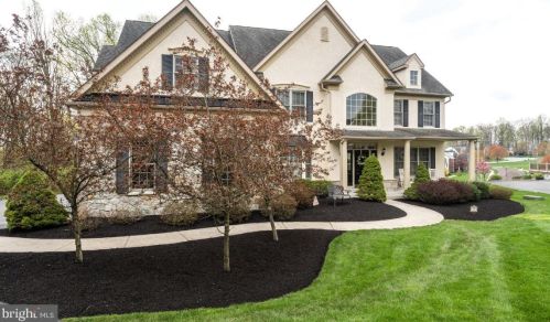 25 Webb Rd, Downingtown PA  19335-3358 exterior