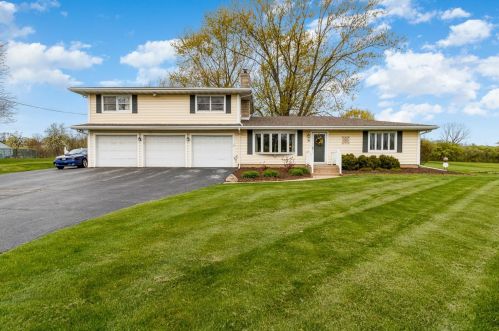 1314 124th Pl, Crown Point, IN 46307-9213