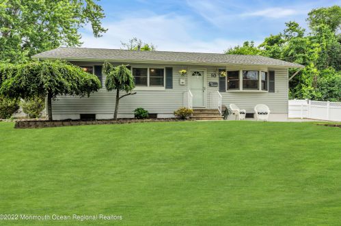 10 Trinity Pl, Jackson Twp NJ  08527-1822 exterior