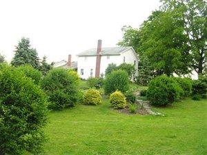 16507 Bundysburg Rd, Middlefield, OH 44062-8445