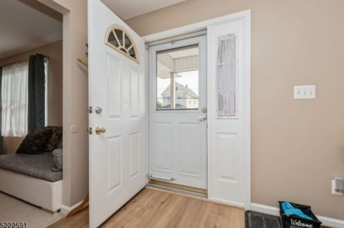 230 7th Ave, Manville NJ  08835-1216 exterior